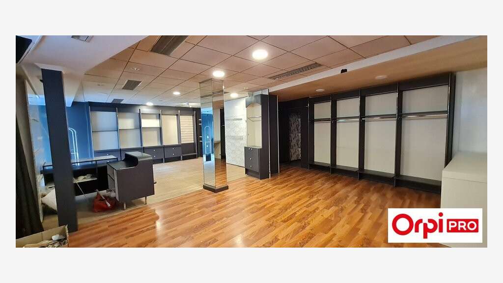A louer local commercial 90m² Saint-Brieuc centre