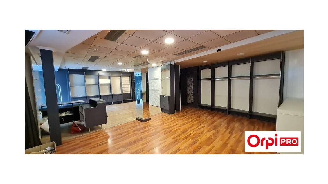 A louer local commercial 90m² Saint-Brieuc centre