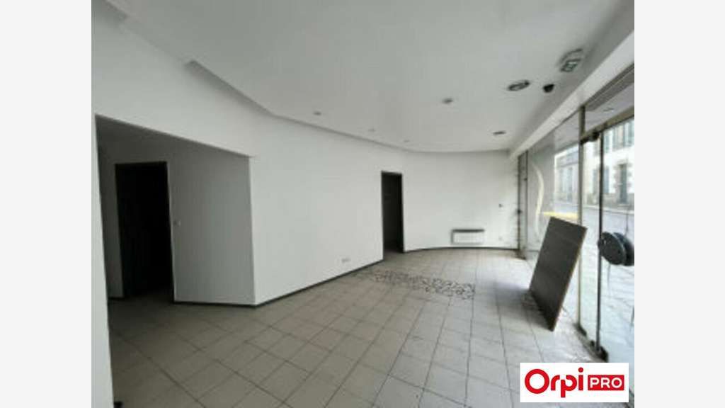 A louer local commercial 160m² Centre Saint-Brieuc
