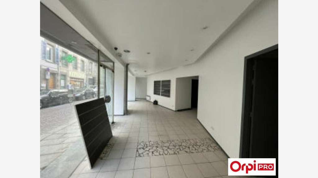 A louer local commercial 160m² Centre Saint-Brieuc