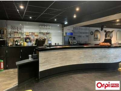 A louer local commercial 118m² Saint-Brieuc centre