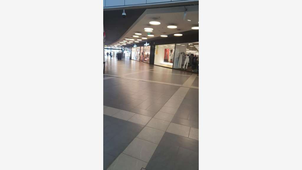Local 143m² empl N1 centre commercial Saint Brieuc