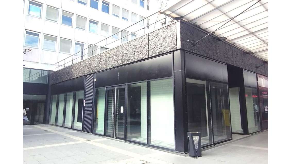 Local 143m² empl N1 centre commercial Saint Brieuc