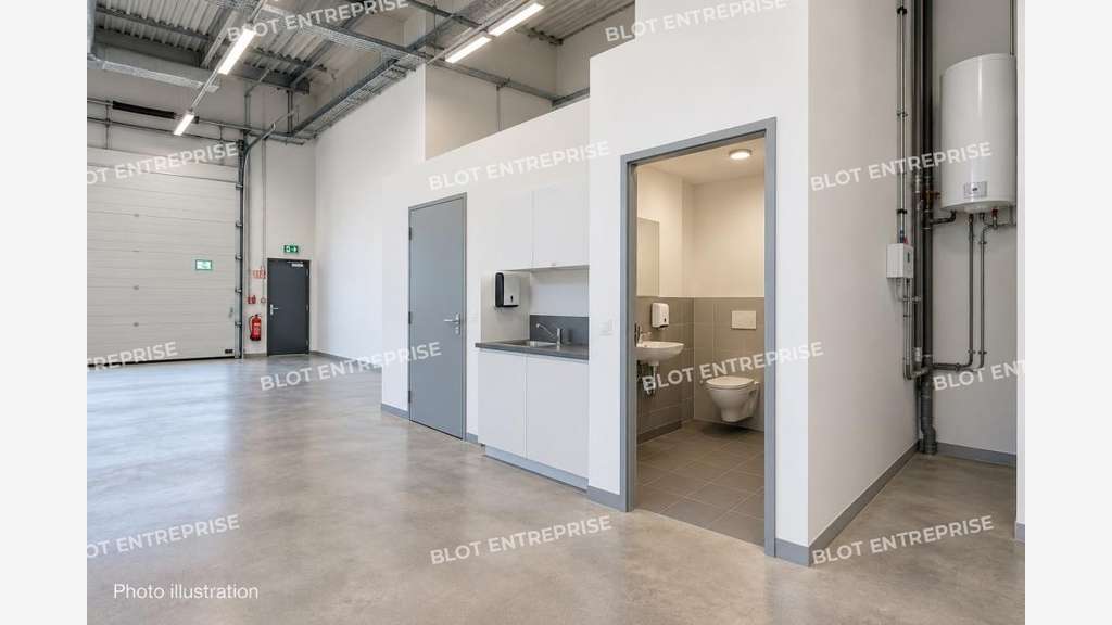 A louer locaux de 3349m² divisibles à Saint Brieuc