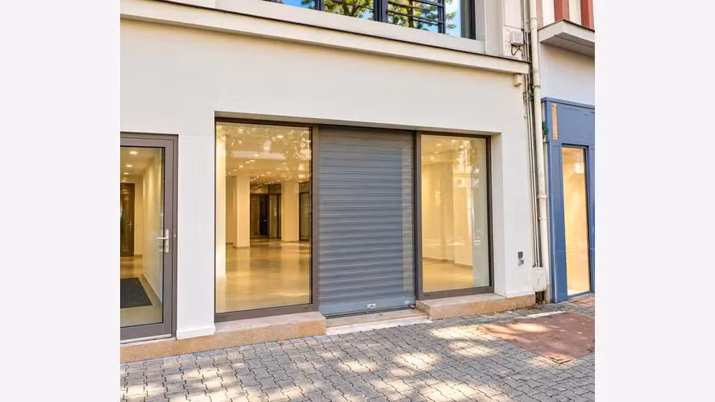 Location local commercial de 212m² à Saint Brieuc