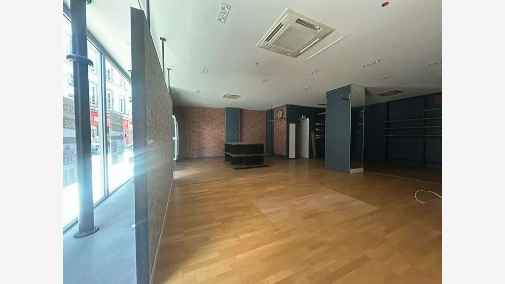 Local commercial 126m² à louer Saint-Brieuc centre