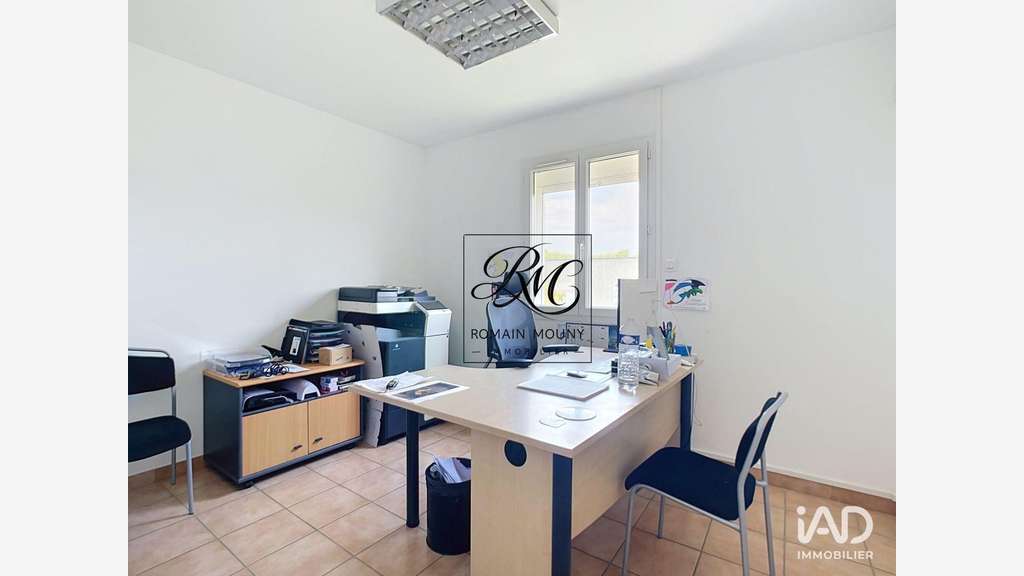 A louer bureaux de 147m² lumineux à Saint-Cannat