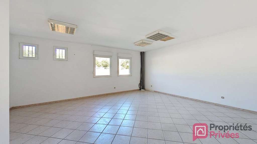 Location bureaux de 150m² à Saint Chamas