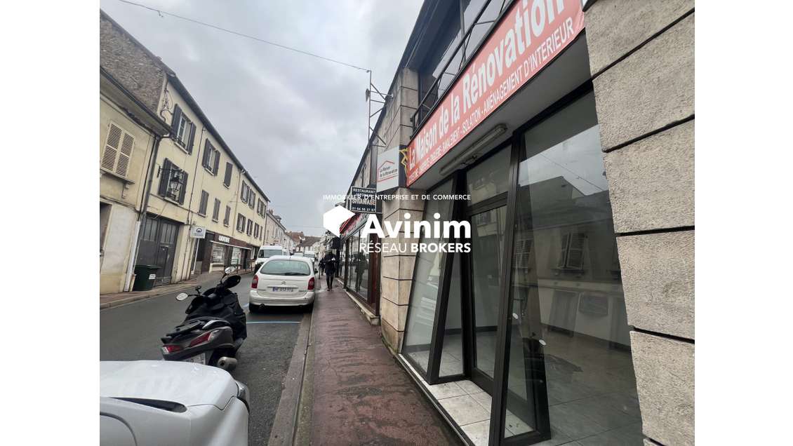 LOCAL COMMERCIAL EN CENTRE VILLE