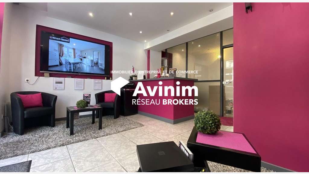 A louer local 28m² en centre ville de Saint-Chéron