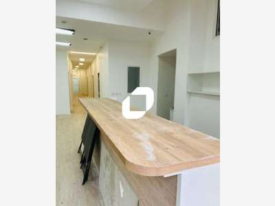 A louer Local commercial 250m² Saint cloud