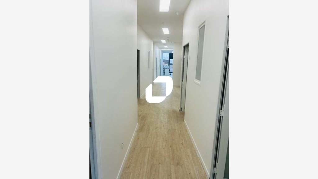 A louer Local commercial 250m² Saint cloud