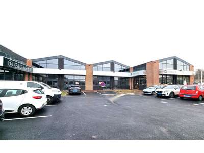 Location Locaux commerciaux - Boutiques à Saint-Cyr-l'École