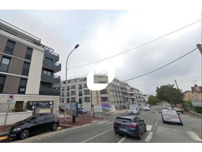 Location Locaux commerciaux - Boutiques à Saint-Cyr-l'École
