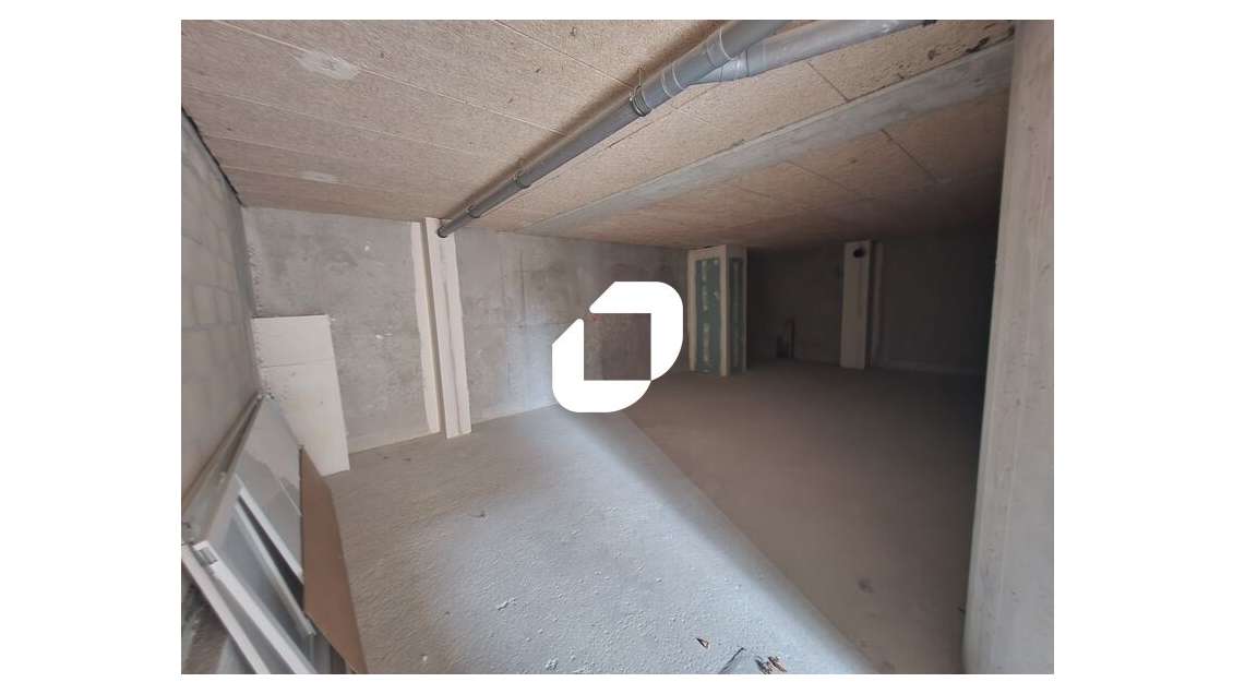 A louer Local commercial 62m² Saint cyr l'ecole