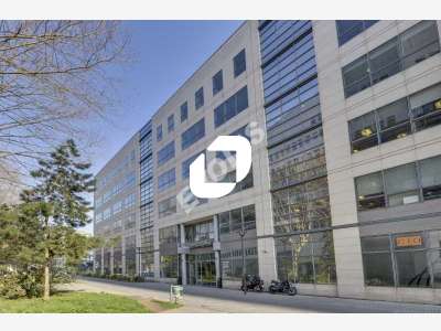 A louer Local commercial 3648m² Saint denis