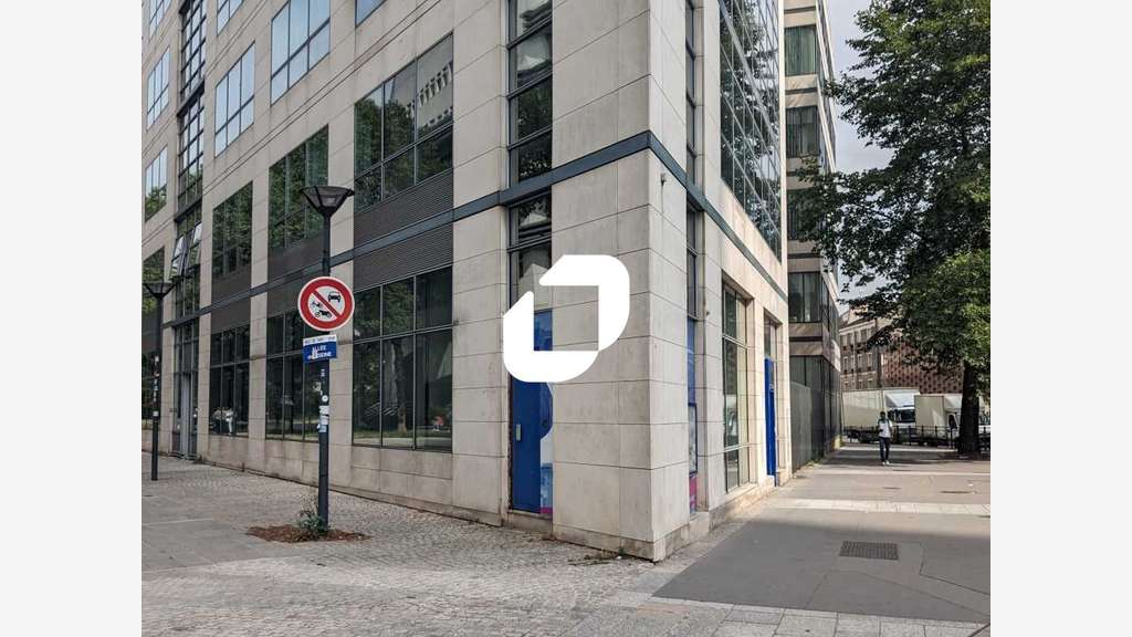 A louer Local commercial 141m² Saint denis