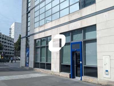 A louer Local commercial 141m² Saint denis