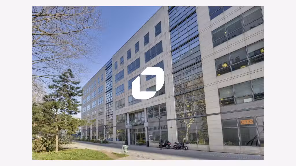 A louer Local commercial 3648m² Saint denis