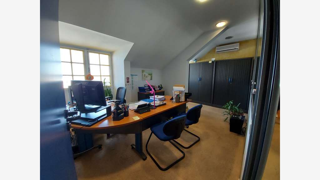A louer bureau de 150m² à Saint-Denis Carré d'Or