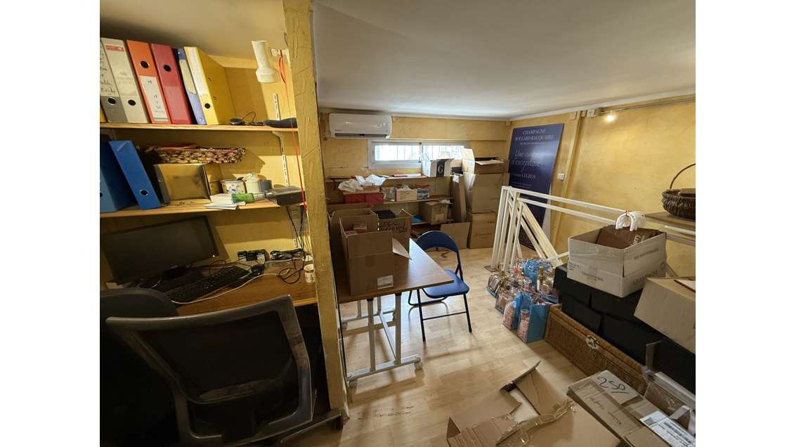 Local commercial 55m² hyper centre ville St Denis