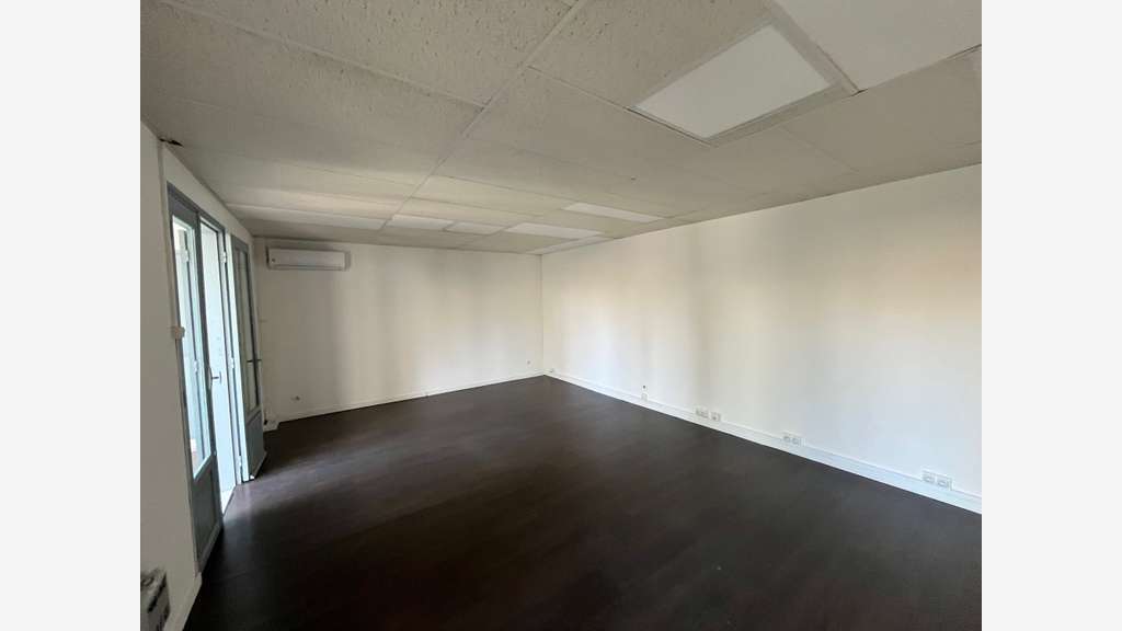 Bureaux 24 m² centre ville Saint Denis