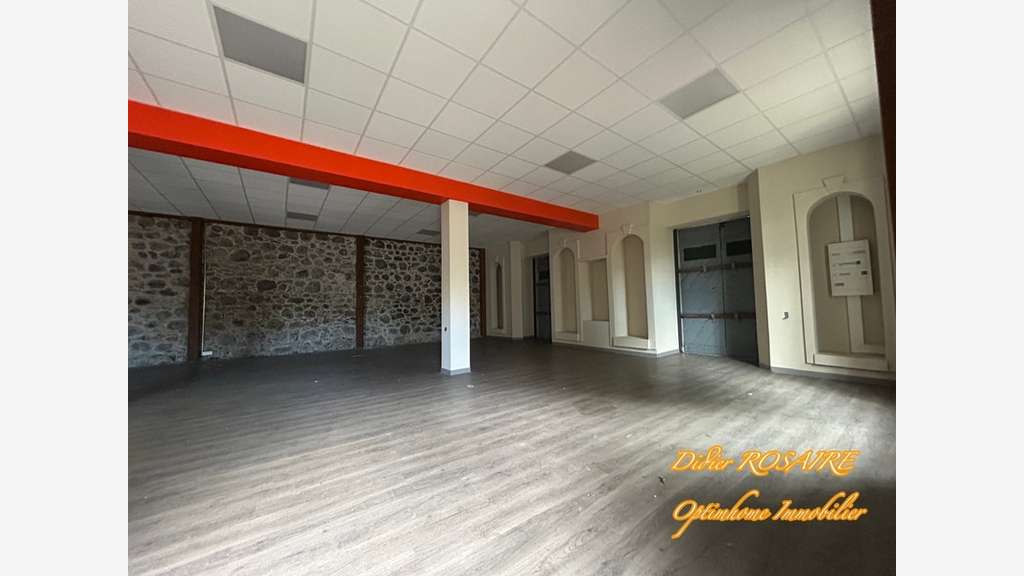 Local commercial 200m² à louer Saint Denis centre