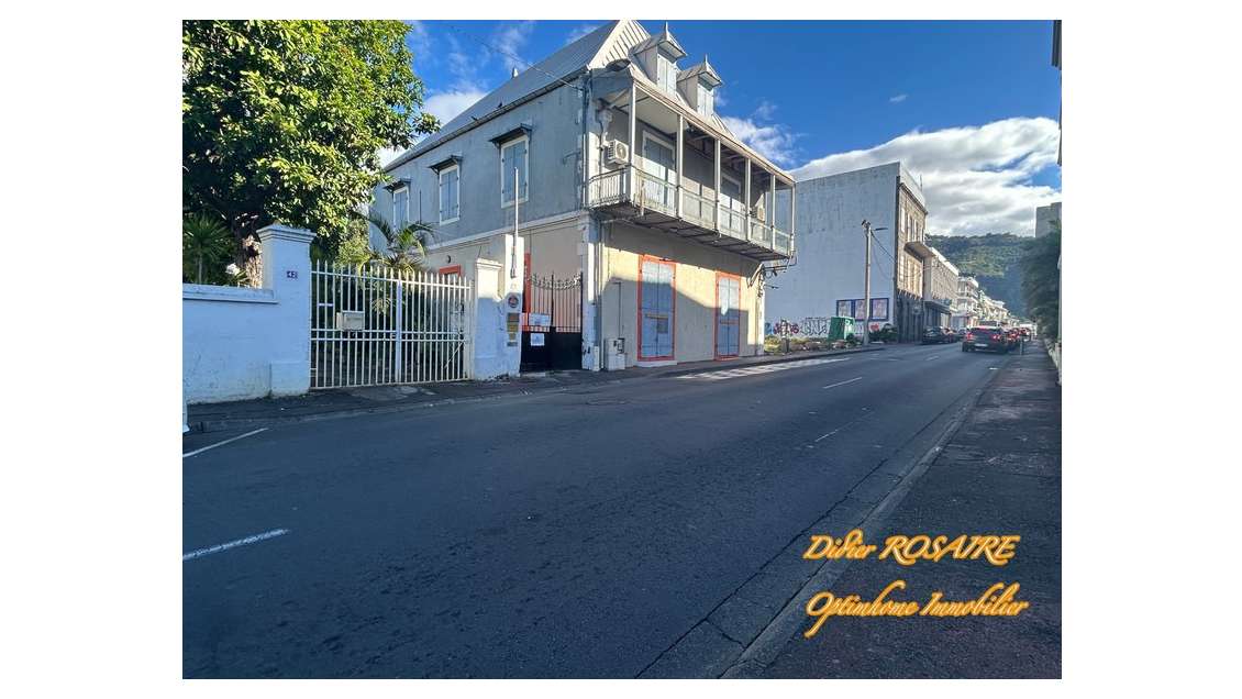 Local commercial 200m² à louer Saint Denis centre