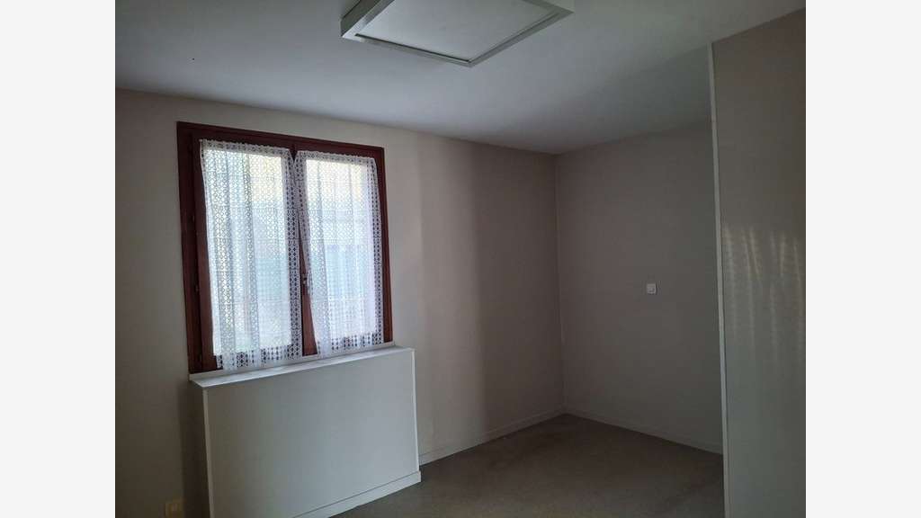 Local/bureau de 53m² à louer à Saint Dizier (52)