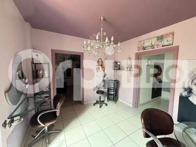 Location Locaux commerciaux - Boutiques à Saint-Éloy-les-Mines