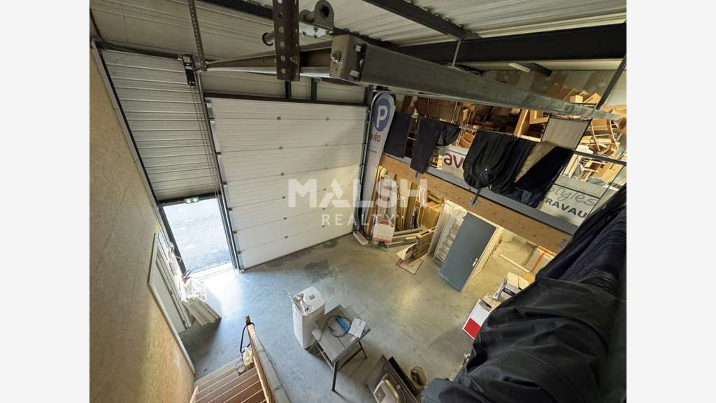 Locaux 559m² axe passant St Etienne Prox Steel