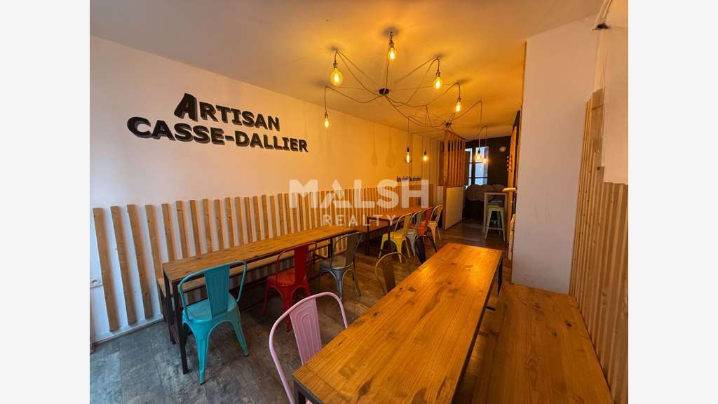A louer local 62m² à Saint Etienne Libératiion