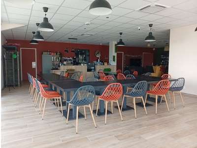 Location Locaux commerciaux - Boutiques à Saint-Étienne-du-Bois