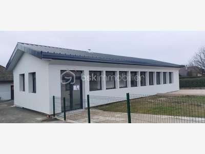A louer bâtiment indépendant rénové 117m² St-Félix