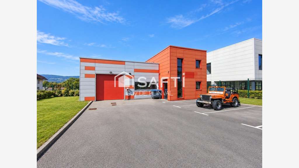 Loue local d'activité bureaux 256m² à Saint-Félix