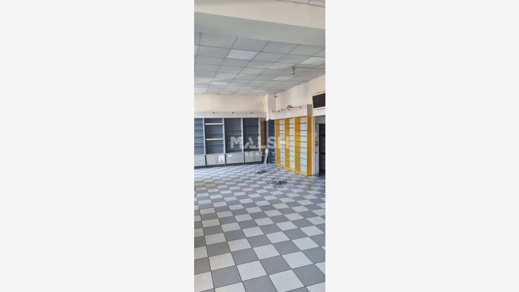 A louer local commercial 67m² à Saint-Fons