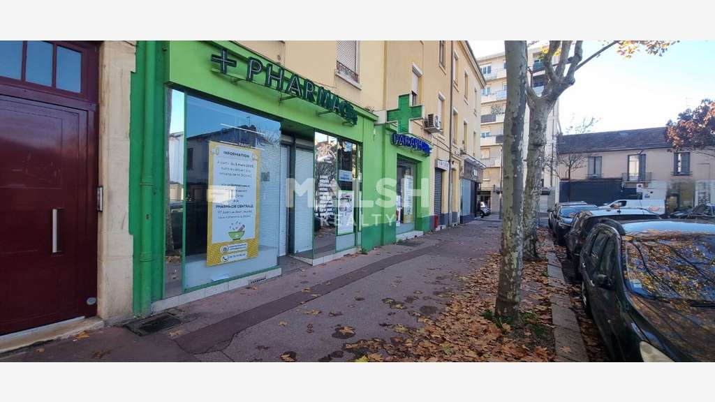 A louer local commercial 67m² à Saint-Fons