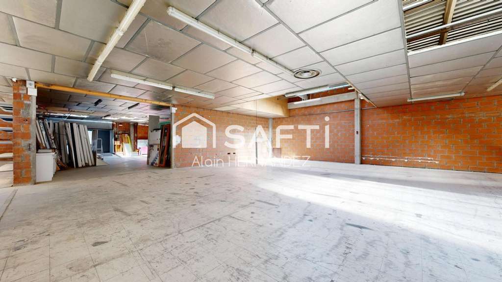 A louer bâtiment 1121m² accès PL à Saint-Gaudens