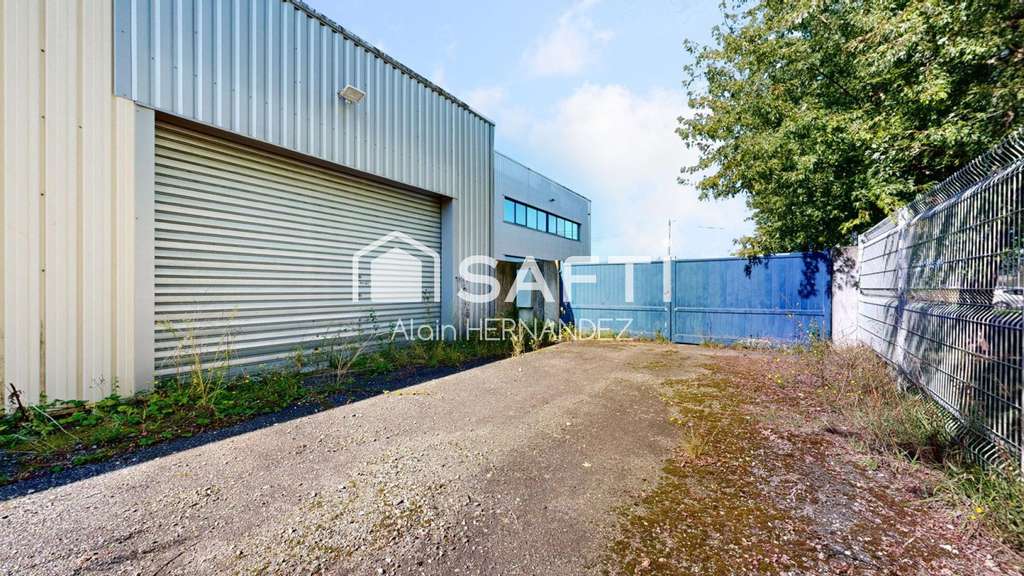 A louer bâtiment 1121m² accès PL à Saint-Gaudens