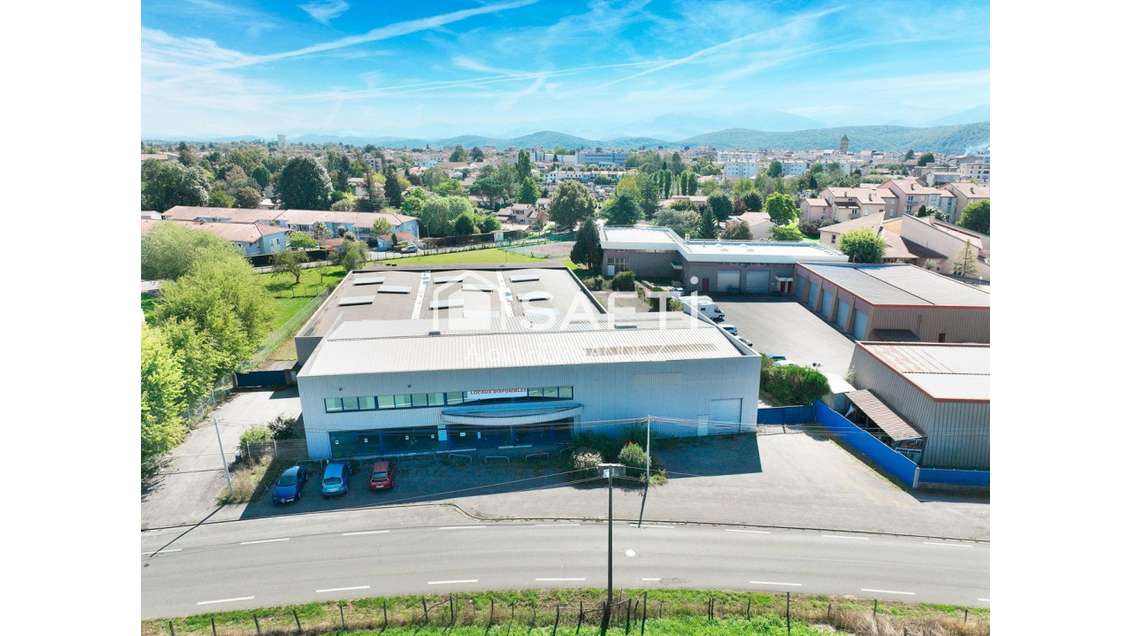 Location local 313m² accès PL à Saint-Gaudens