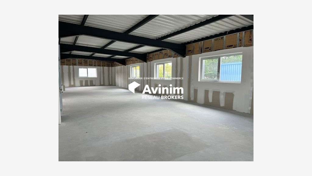 Local commercial 66m² R+1 Saint-Genis-Pouilly