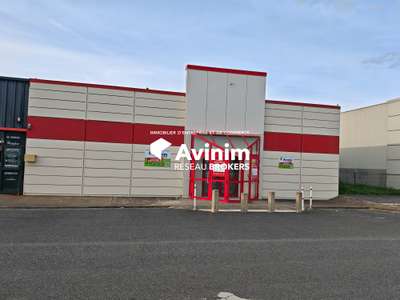 Location Locaux commerciaux - Boutiques à Saint-Germain-du-Puy
