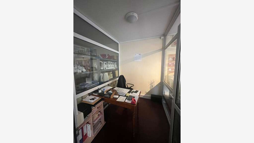 Local commercial 72m² à louer à St Germain En Laye