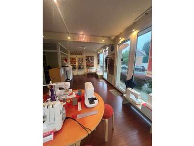 Location Locaux commerciaux - Boutiques à Saint-Germain-en-Laye