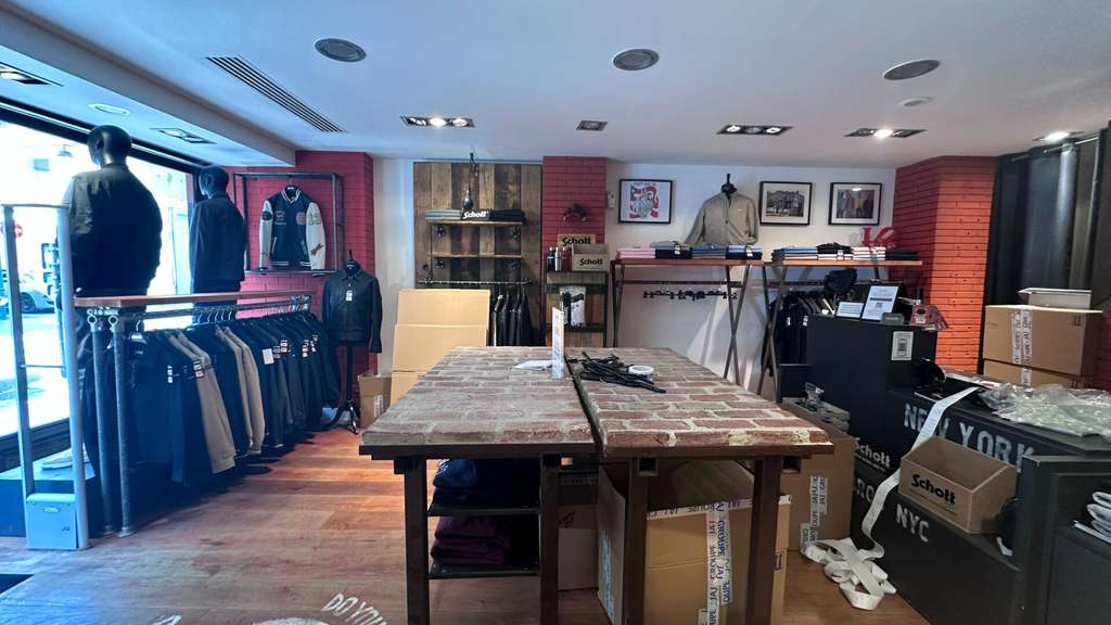 Loue local commercial 52m² à Saint-Germain-en-Laye
