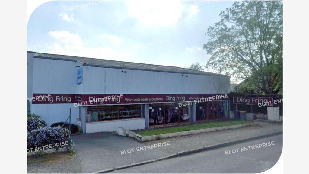 A louer local commercial 188m² à Saint-Grégoire