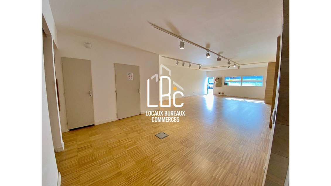 A louer local commercial de 96m² à Saint Herblain