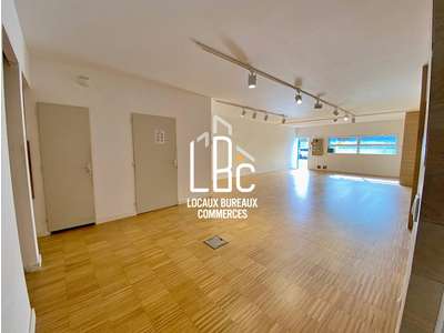 Location Locaux commerciaux - Boutiques à Saint-Herblain