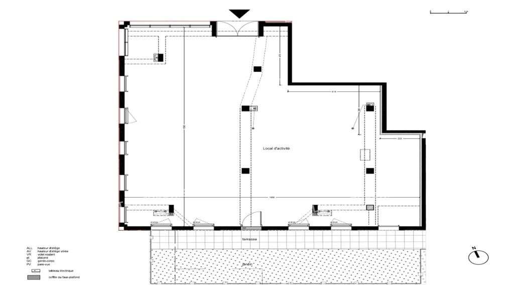 A louer locaux commerciaux 94m² à Saint Herblain