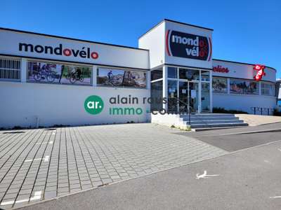 Local commercial 992m² à Saint-Herblain Atlantis